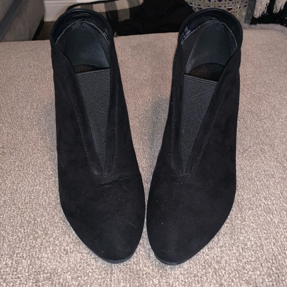 Chinese Laundry booties